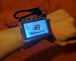 Raspberry Pi mit Windows 98 als Smartwatch, Bild: 314ReactorRaspberry Pi mit Windows 98 als Smartwatch, Bild: 314Reactor